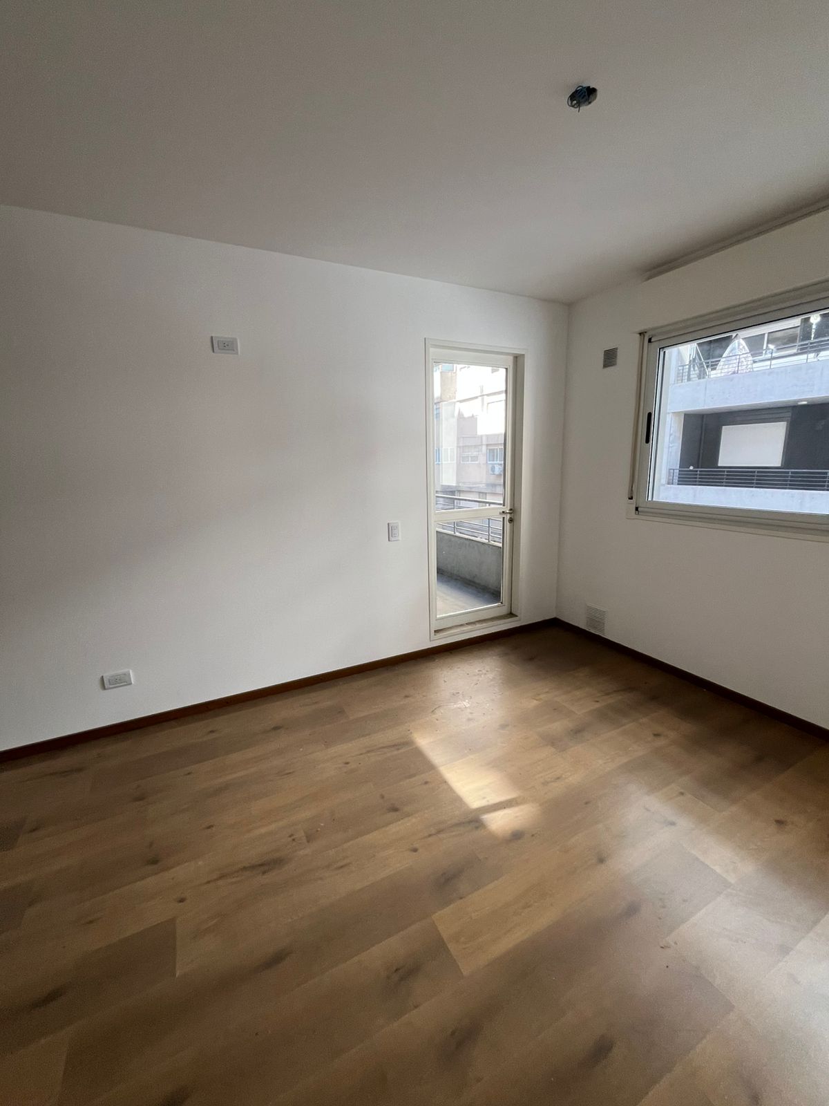 WhatsApp Image 2024-12-02 at 16.13.37 (1)