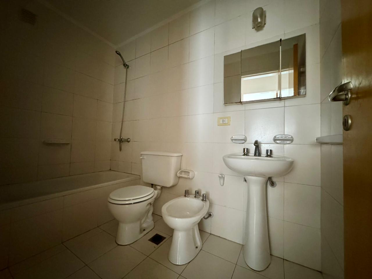 WhatsApp Image 2025-07-28 at 17.07.40