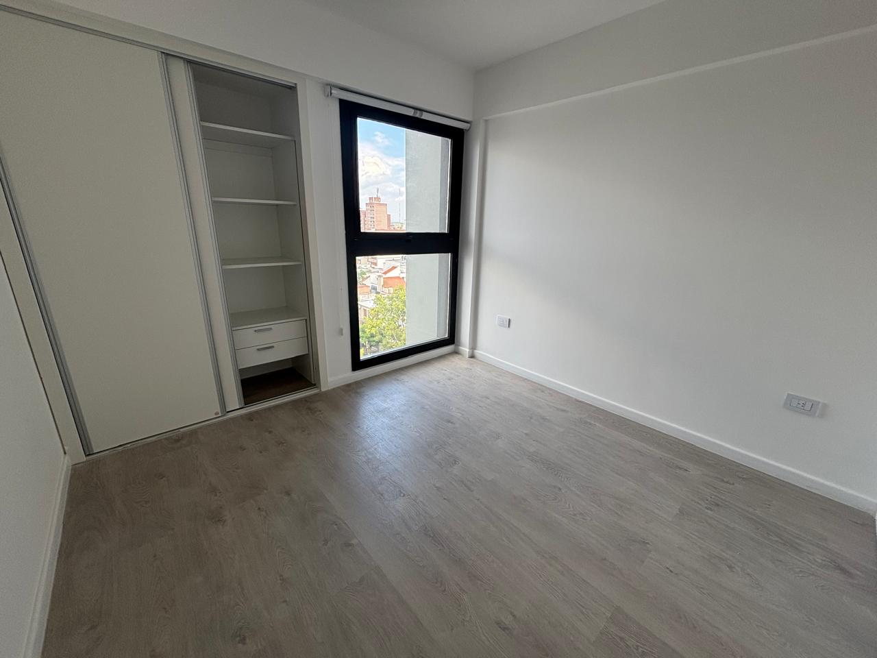 1241f83f-c731-49b8-b249-ee1d82958941