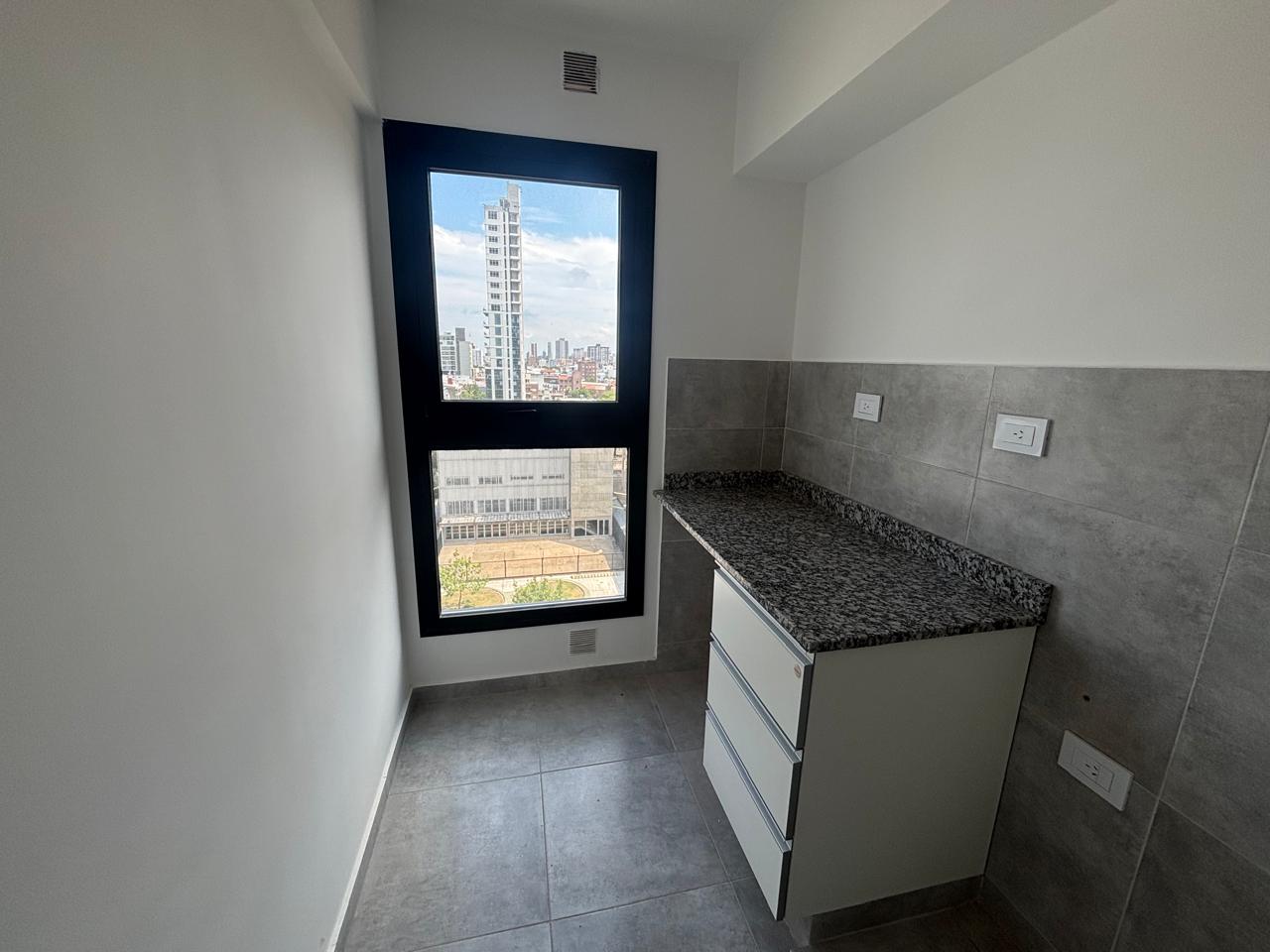 42b3172c-1148-46f5-924e-b4a21e82f3d9